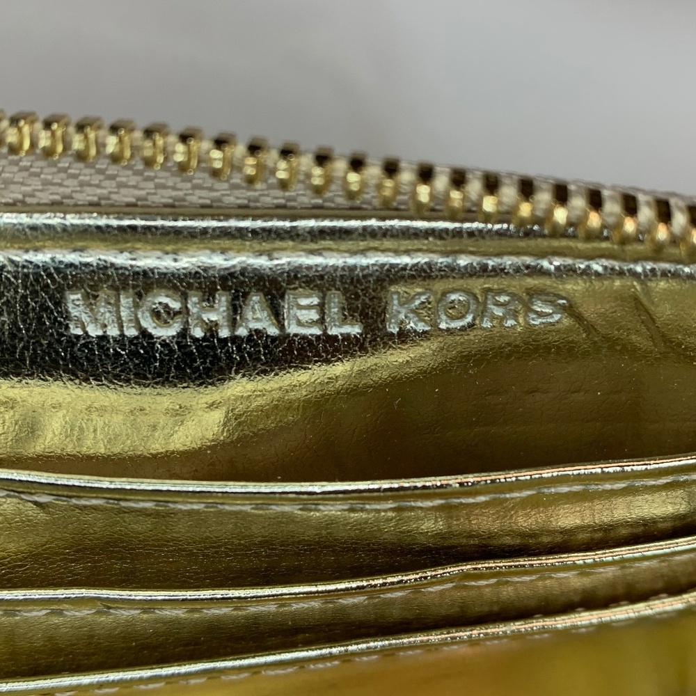 EUC Michael Kors Small Faux Snake Skin Wristlet / Wallet with Gold Interior! - Picture 6 of 8